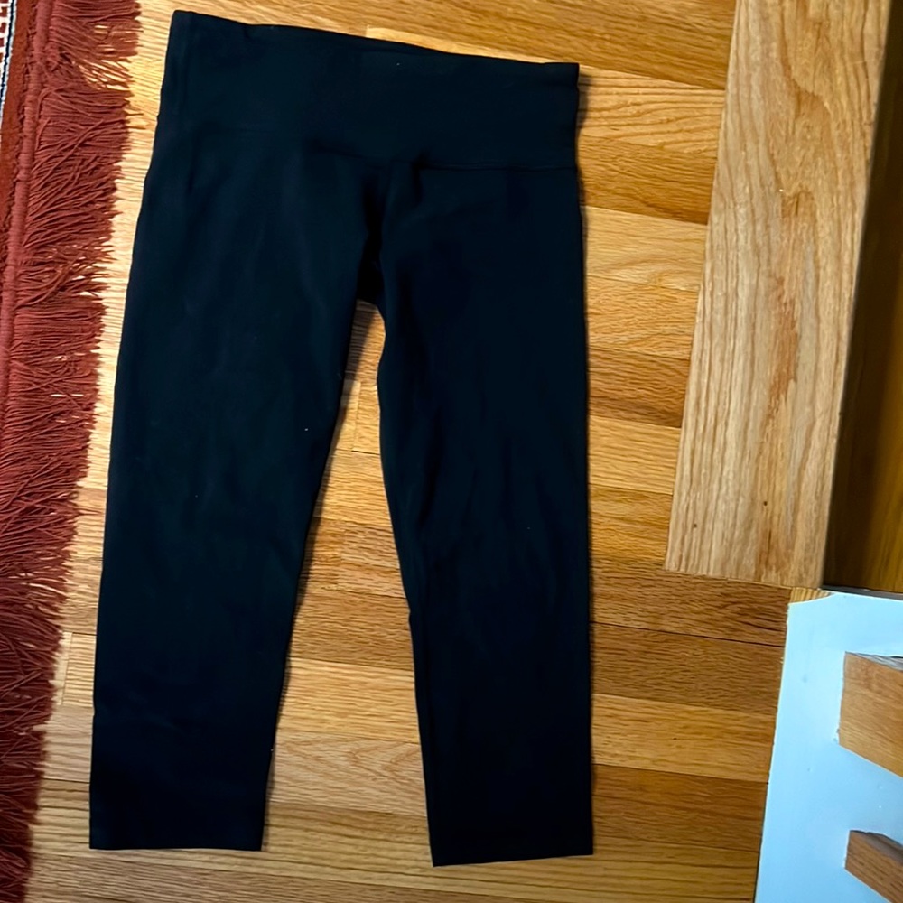 Lululemon size 6 crop align